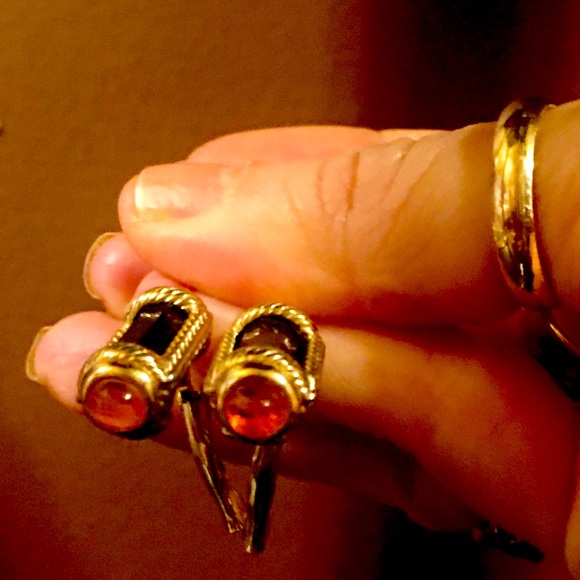 Onyx and Amber Lever Back Earrings - Picture 2 of 5